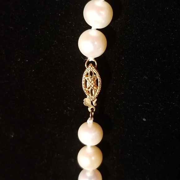 20 Natural White Pearl Necklace with Pearl Studs